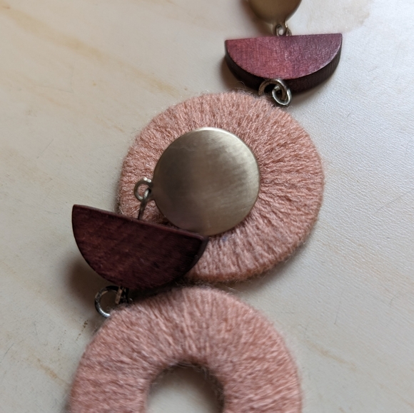 *FREE* with Purchase American Eagle Pink Earrings - Picture 2 of 3